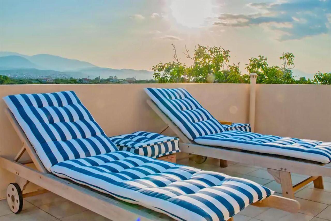 Oliva Holiday Homes Dhiyellótika Exteriér fotografie