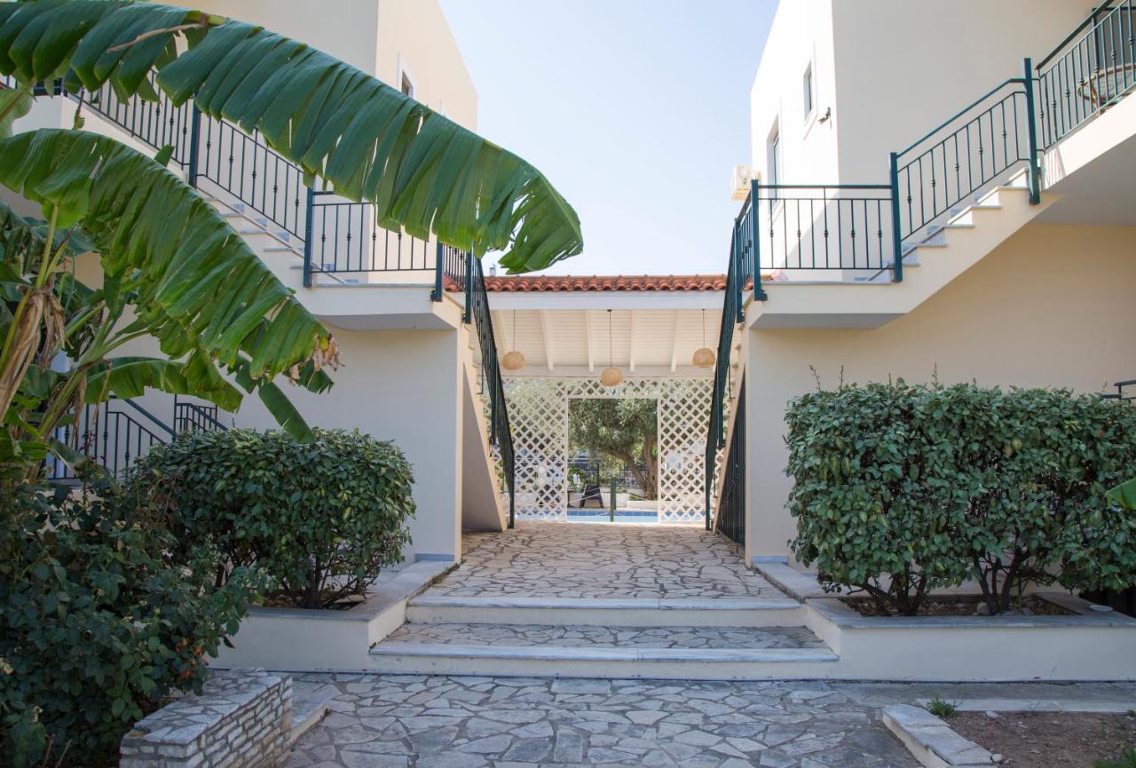 Oliva Holiday Homes Dhiyellótika Exteriér fotografie
