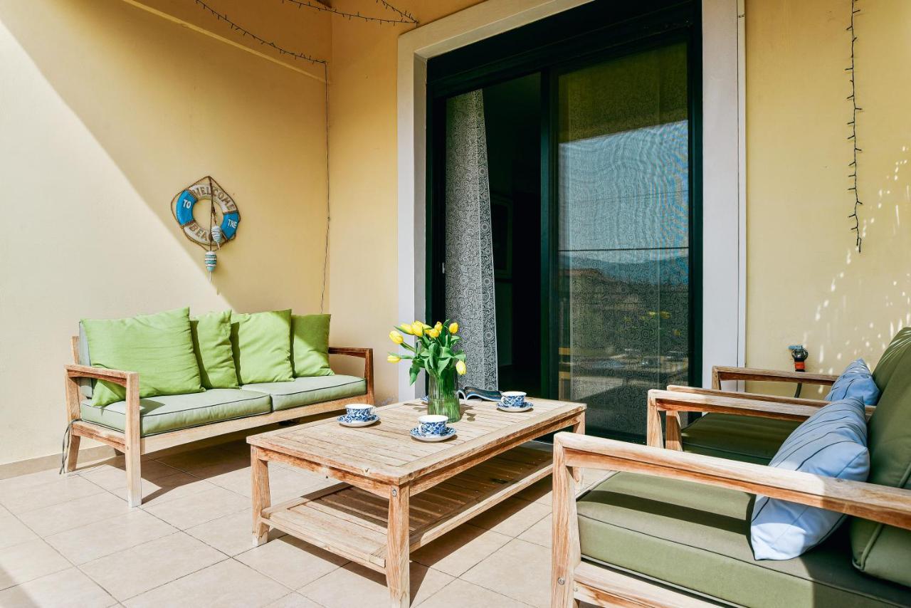 Oliva Holiday Homes Dhiyellótika Exteriér fotografie